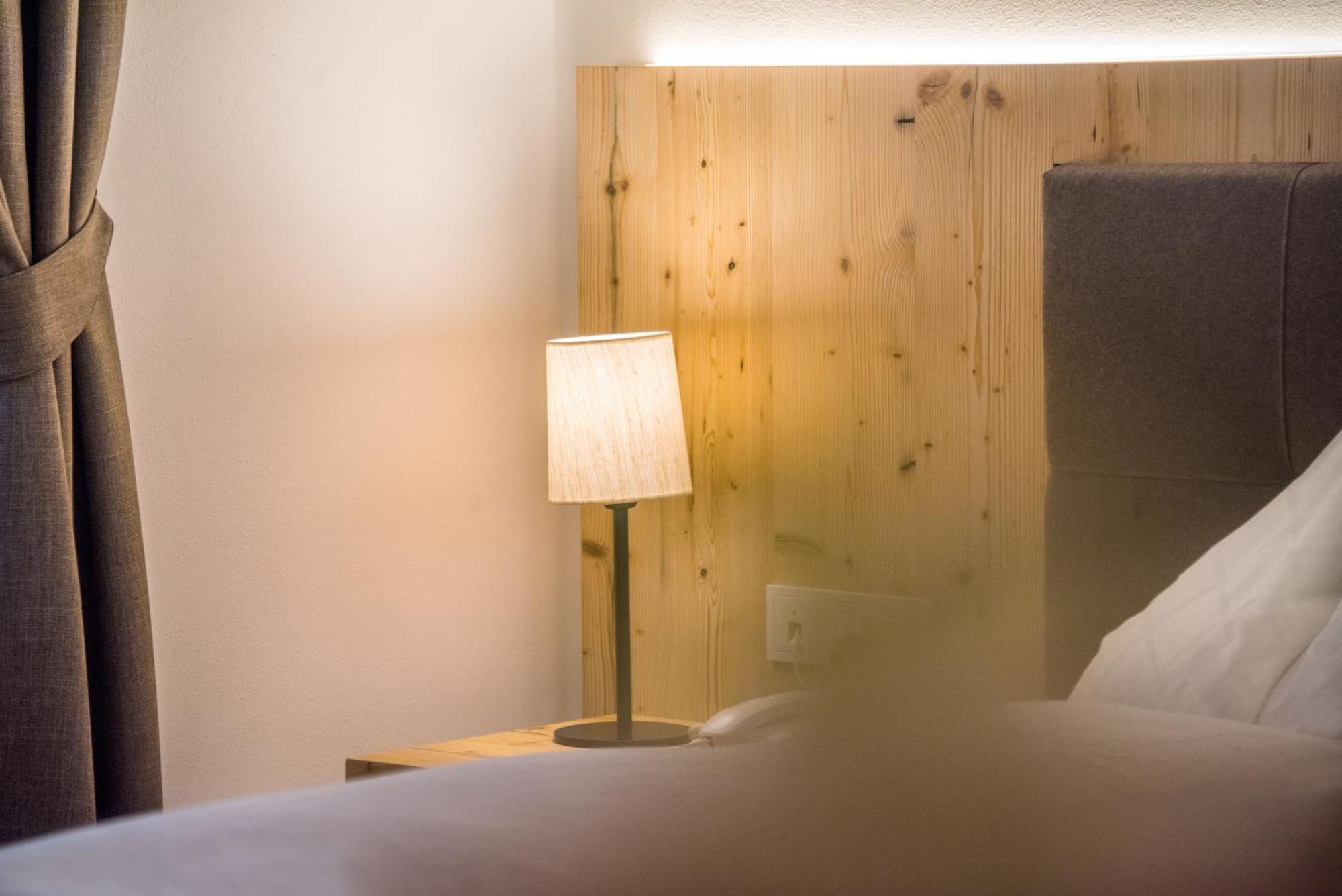 Hotel Fronza - Your Hike & Mountain Home ลูตาโก ห้อง รูปภาพ